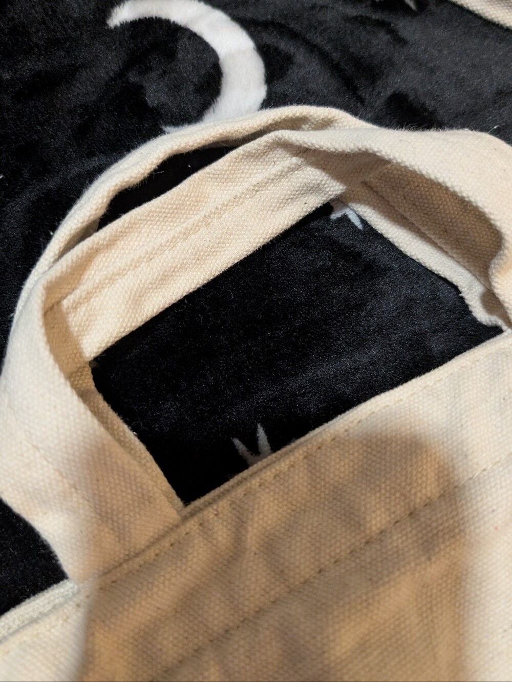 BAGGU Embroidered Floral & Butterfly Canvas Tote - Picture 4 of 7
